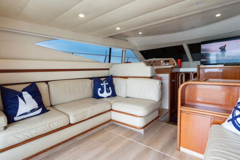 50ft Azimut available in Miami with 1 Jet Ski included for one hrs. - Image 32